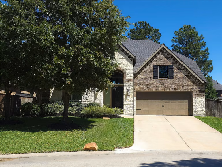 Photo 4 of 175 Wade Pointe Drive, Montgomery, TX