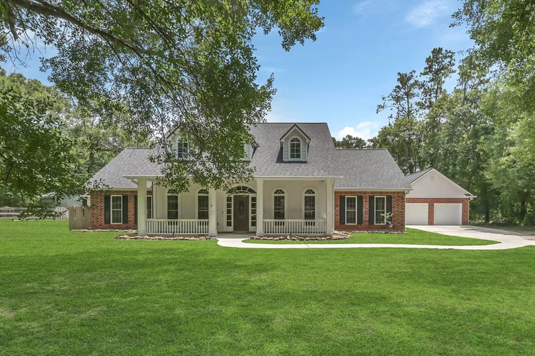 Photo 5 of 26320 Pin Oak Drive, Magnolia, TX