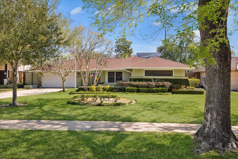 Photo 2 of 8611 Ferris Drive, Houston, TX