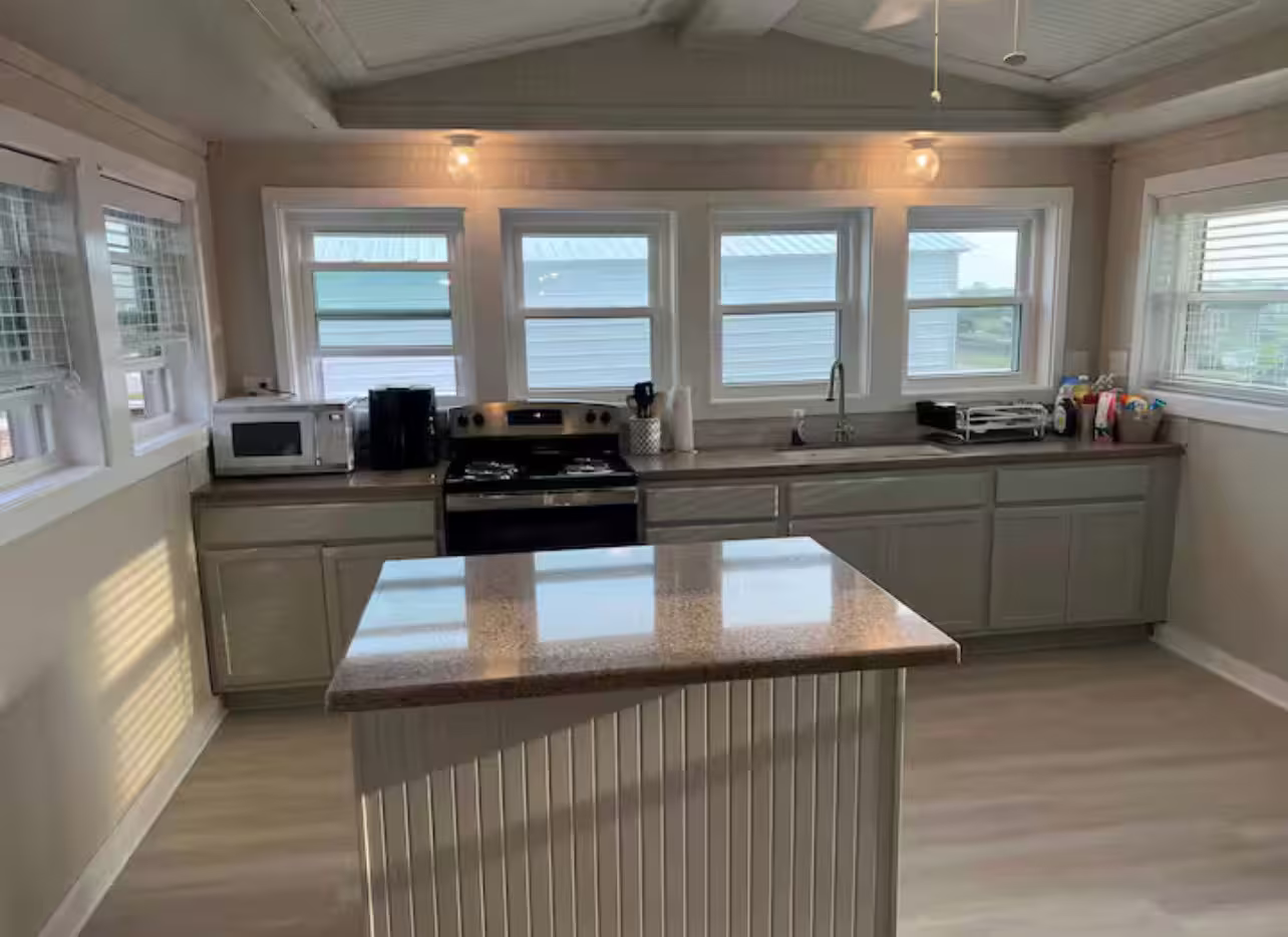 Photo 6 of 1522 County Road 441 A, Brazoria, TX