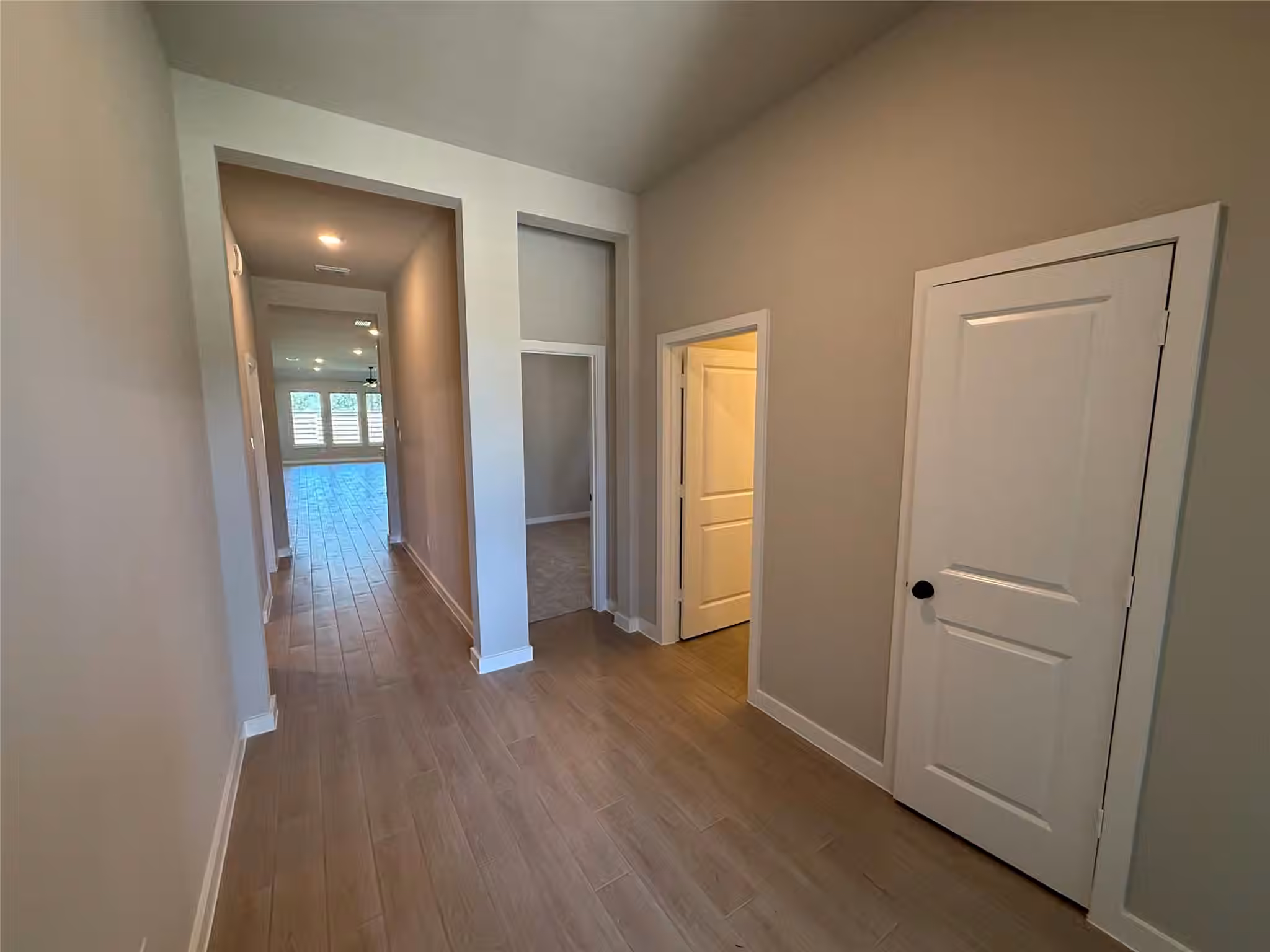Photo 3 of 10923 Endeavor Drive, Richmond, TX