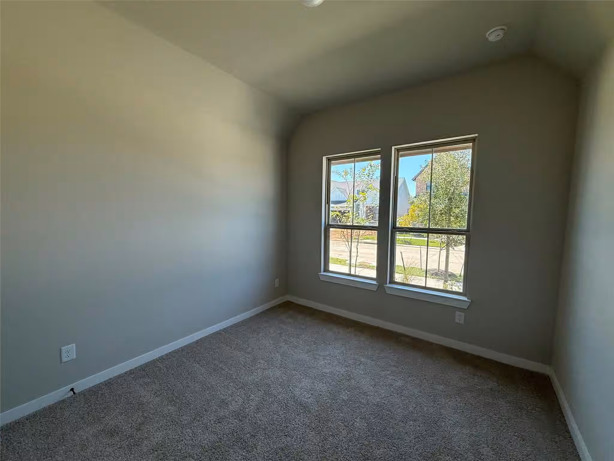 Photo 4 of 10923 Endeavor Drive, Richmond, TX