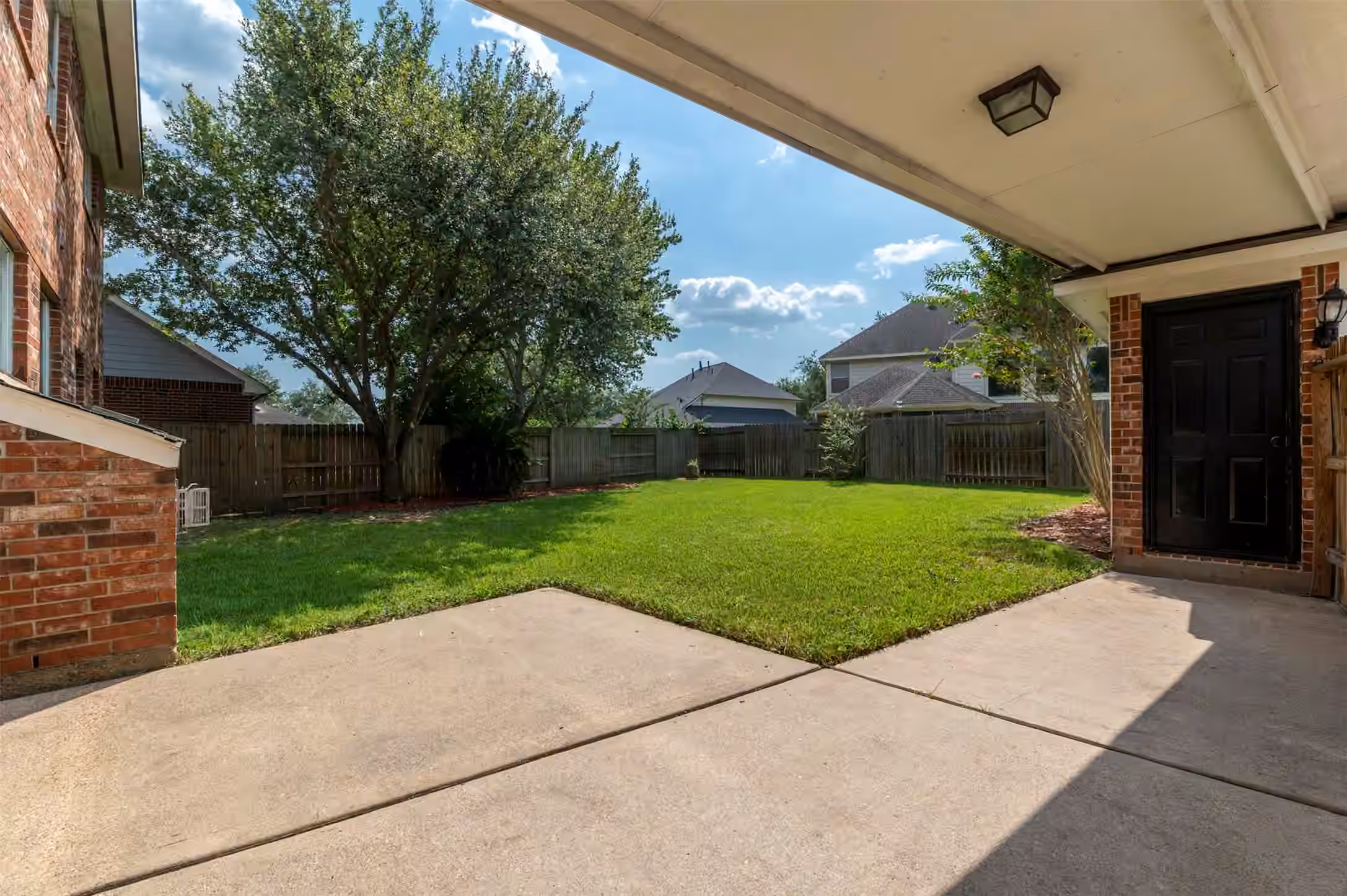 Photo 5 of 4122 Casa Del Lago Drive, Missouri City, TX