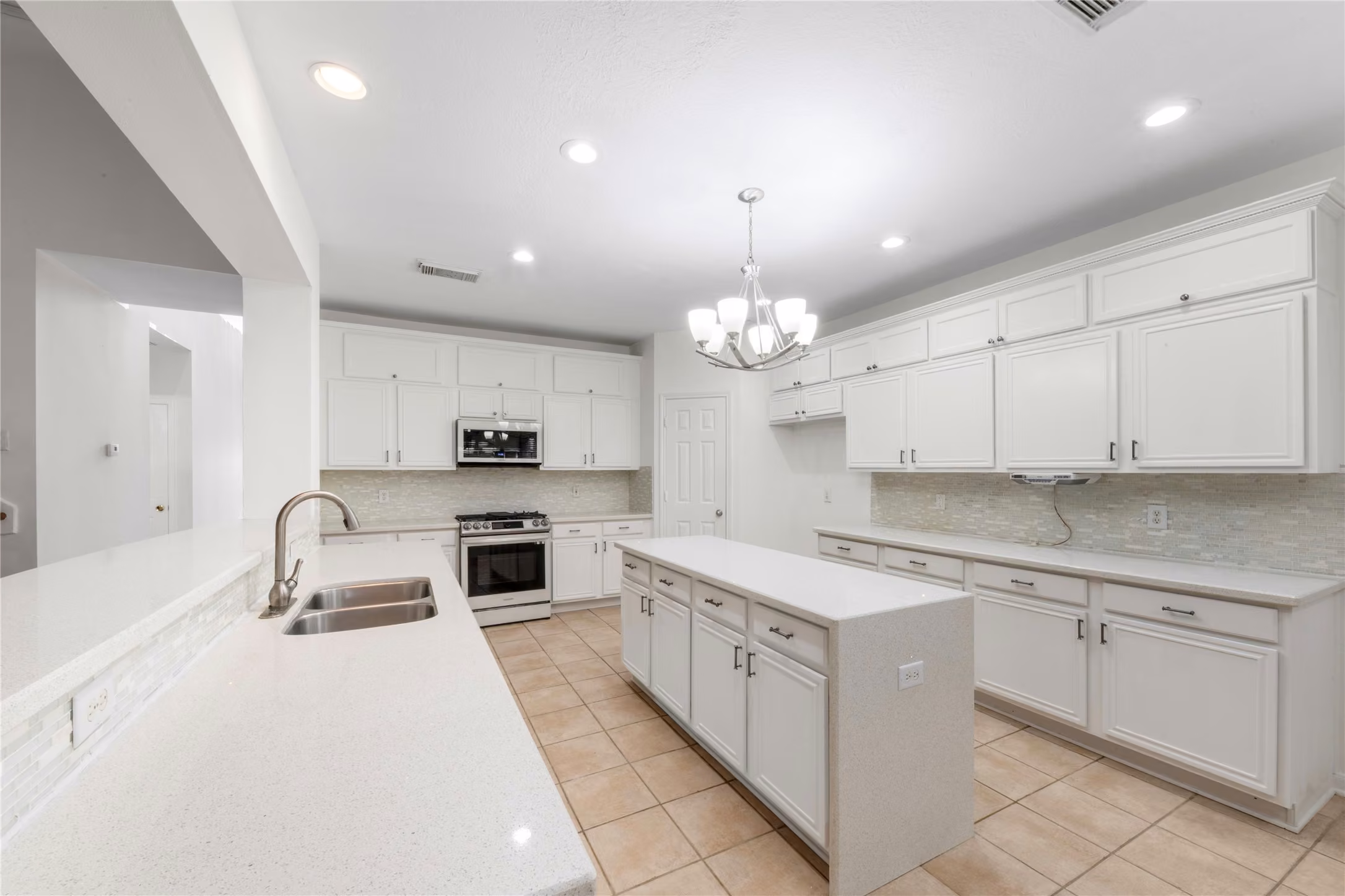 Photo 2 of 711 Tuely Court, Houston, TX