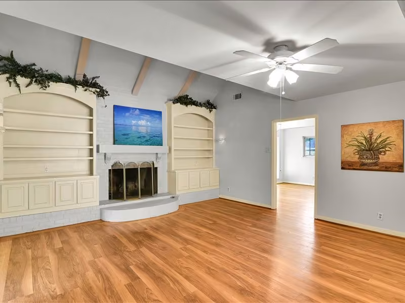 Photo 5 of 26702 Maplewood Drive, Spring, TX