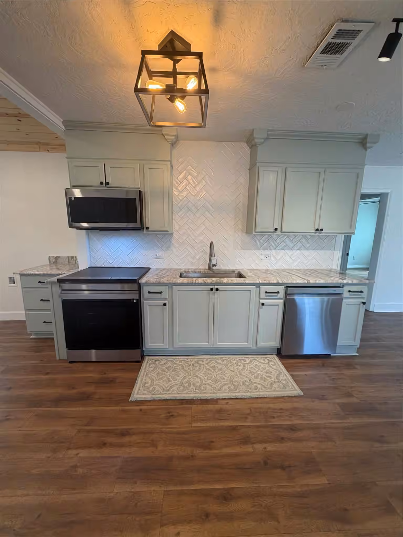 Photo 6 of 52 Periwinkle Court, Lake Jackson, TX
