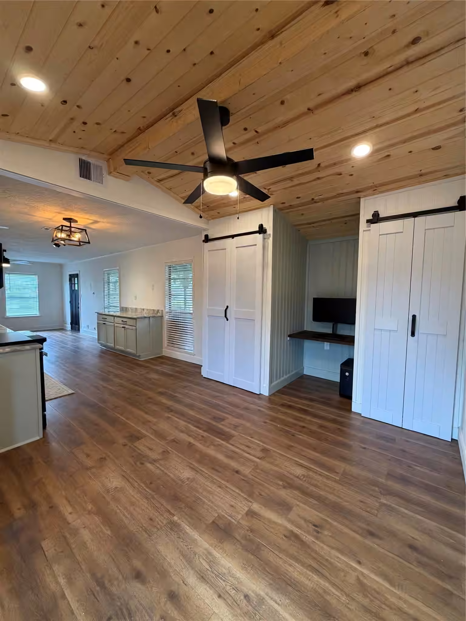 Photo 7 of 52 Periwinkle Court, Lake Jackson, TX