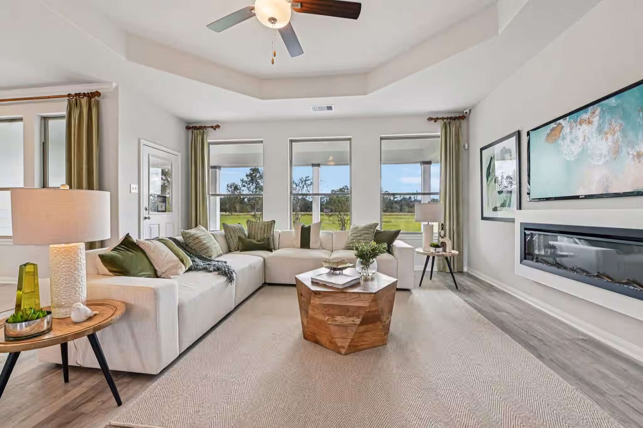 Photo 3 of 13621 Armstrong Street, Conroe, TX