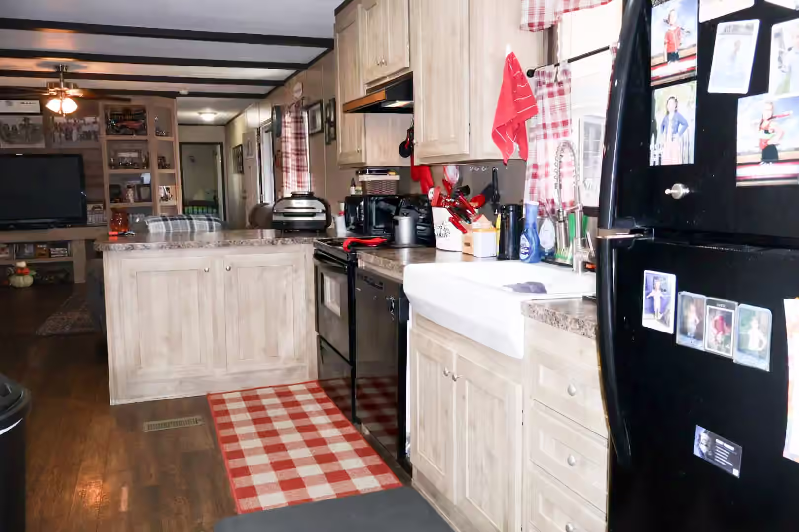 Photo 7 of 21625 County Road 3749d, Cleveland, TX