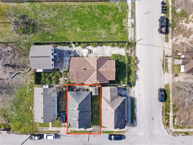 Photo 4 of 2804 Netleton St, Houston, TX