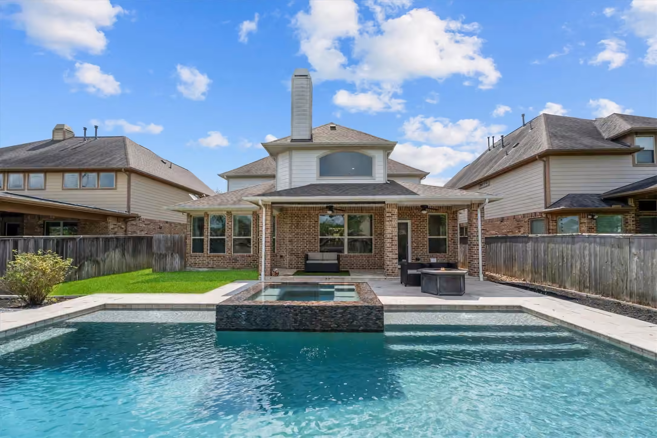 Photo of 74 Wyatt Oaks Drive, Tomball, TX