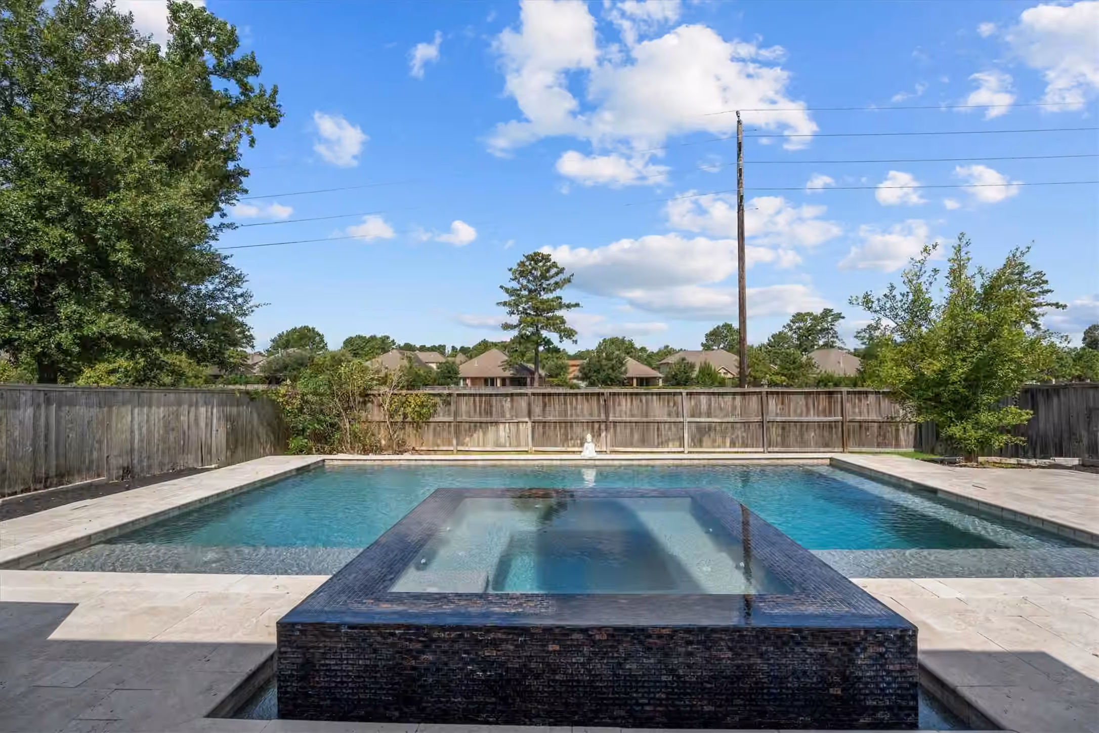 Photo 3 of 74 Wyatt Oaks Drive, Tomball, TX