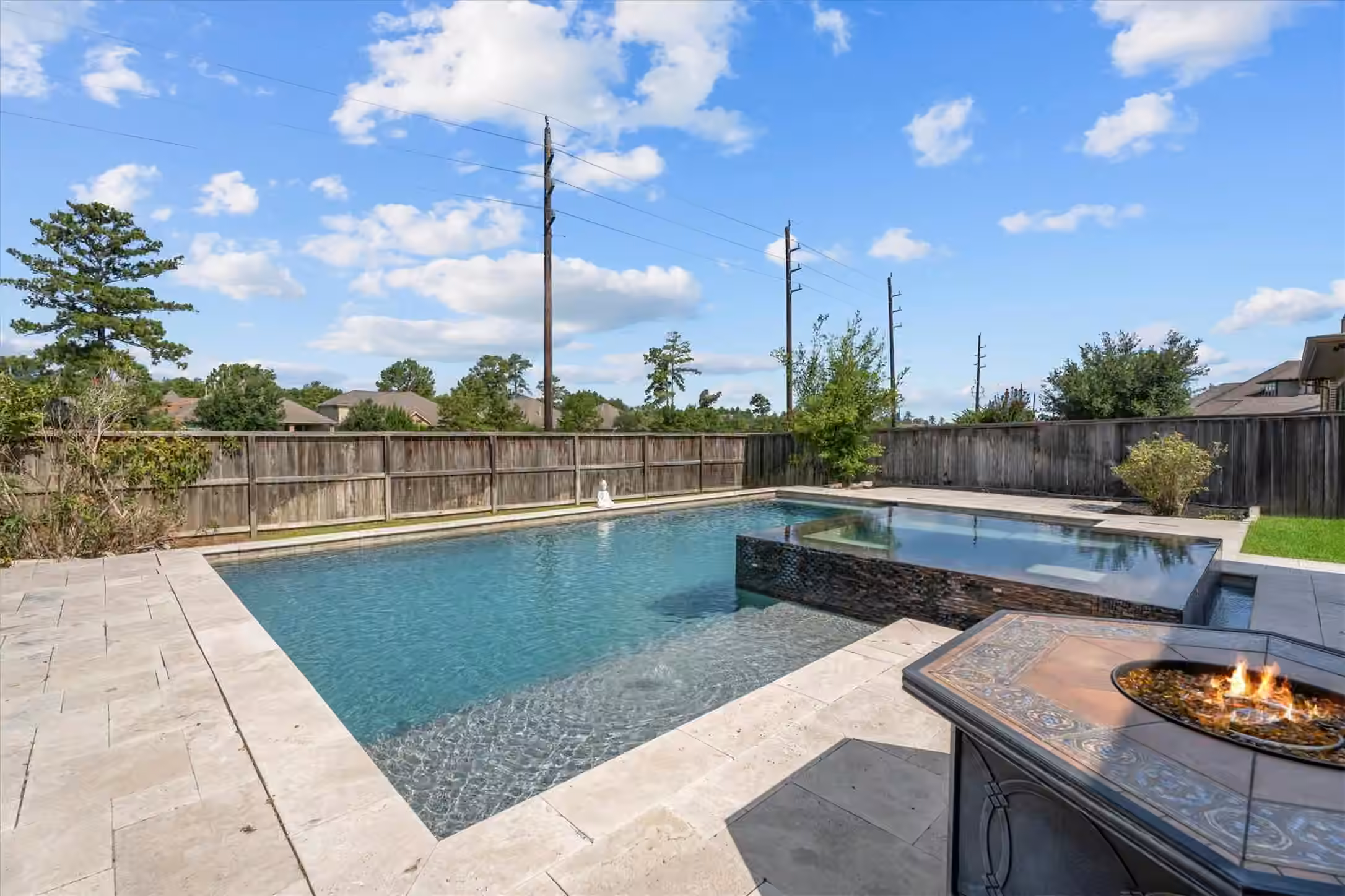Photo 4 of 74 Wyatt Oaks Drive, Tomball, TX