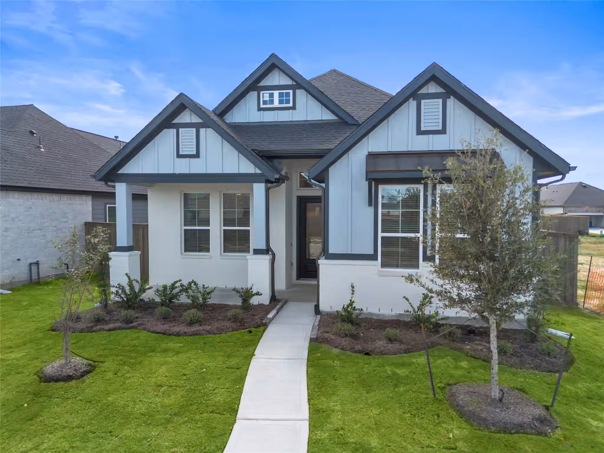 Photo 3 of 11914 North Pavillion Drive, Mont Belvieu, TX