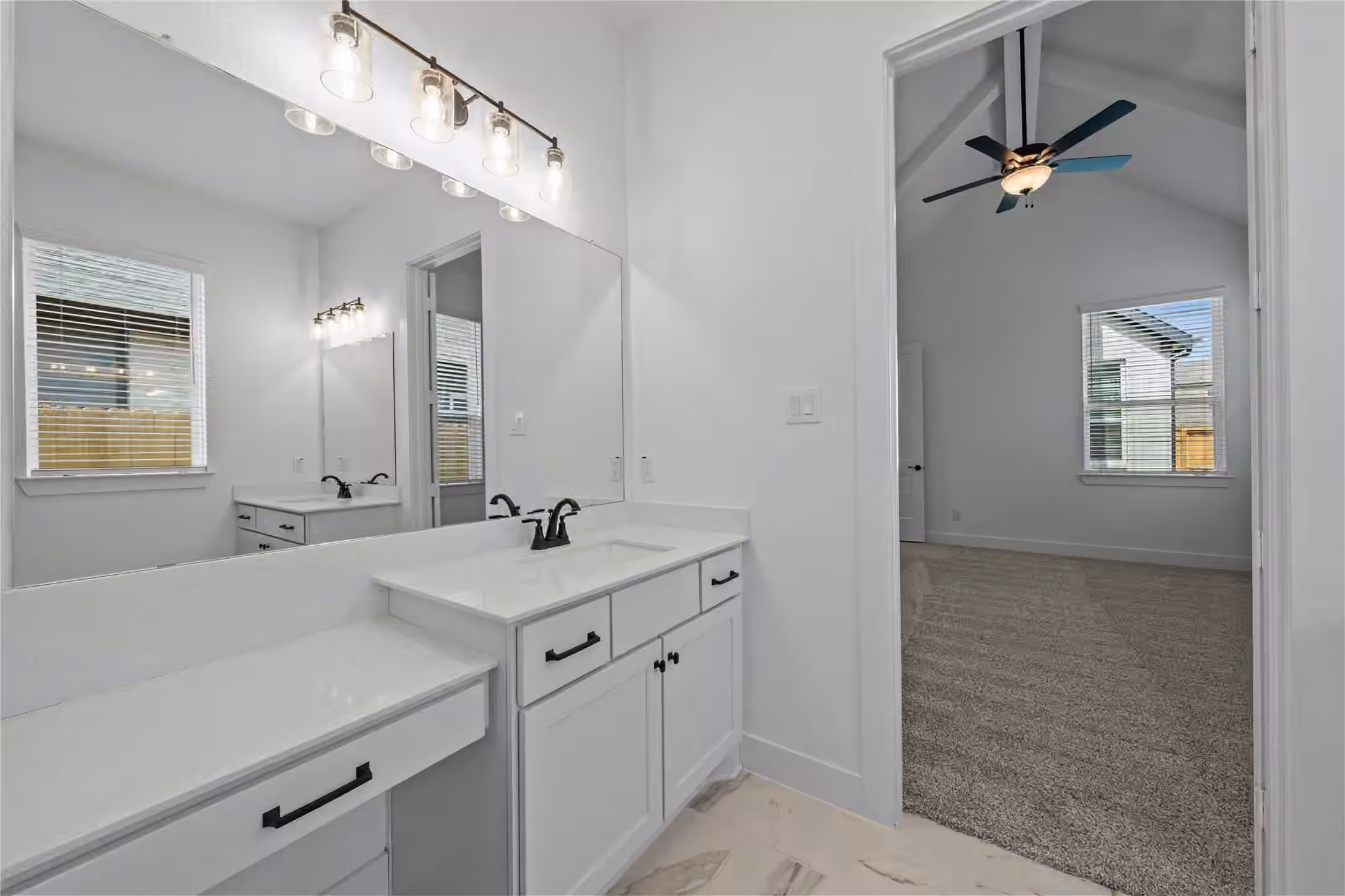 Photo 6 of 11914 North Pavillion Drive, Mont Belvieu, TX