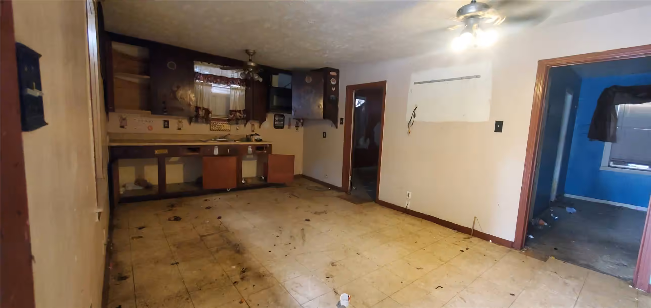Photo 4 of 1825 Dolly Wright Street, Houston, TX