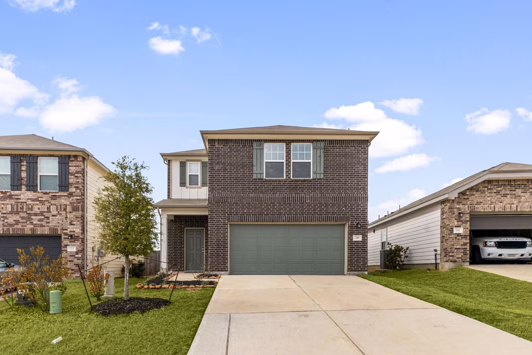 Photo of 718 Amesbury Road, Conroe, TX