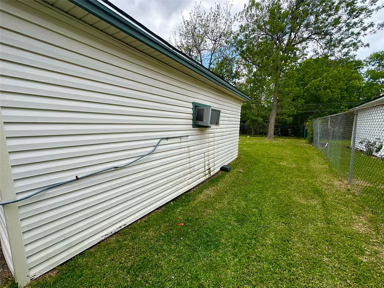 Photo 6 of 10206 Ashville Drive, Houston, TX