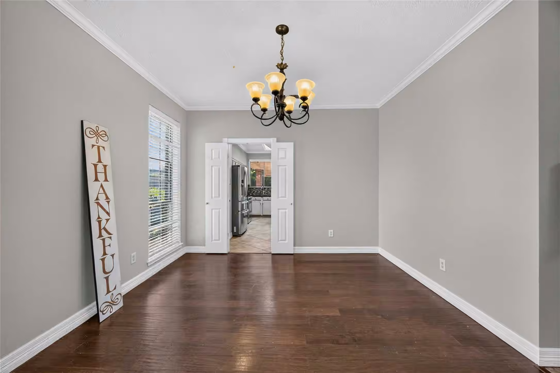 Photo 5 of 11618 Peachwood Lake Drive, Sugar Land, TX