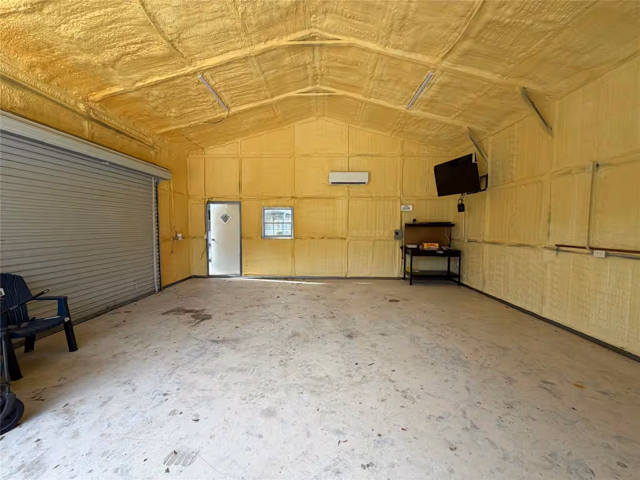 Photo 4 of 21246 White Oak Drive, Conroe, TX