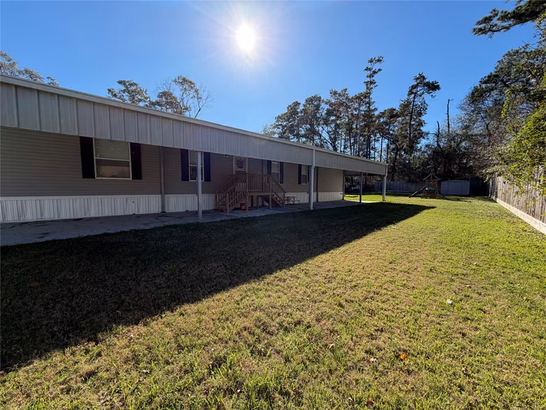 Photo 7 of 21246 White Oak Drive, Conroe, TX