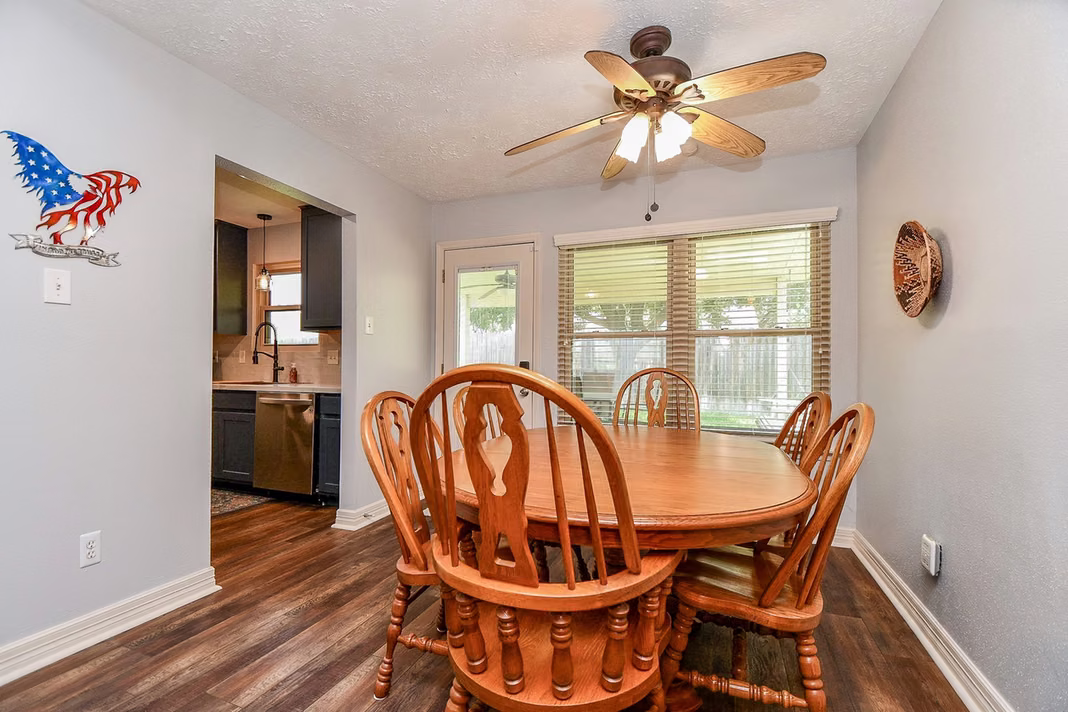 Photo 7 of 7242 Skylight Lane, Houston, TX