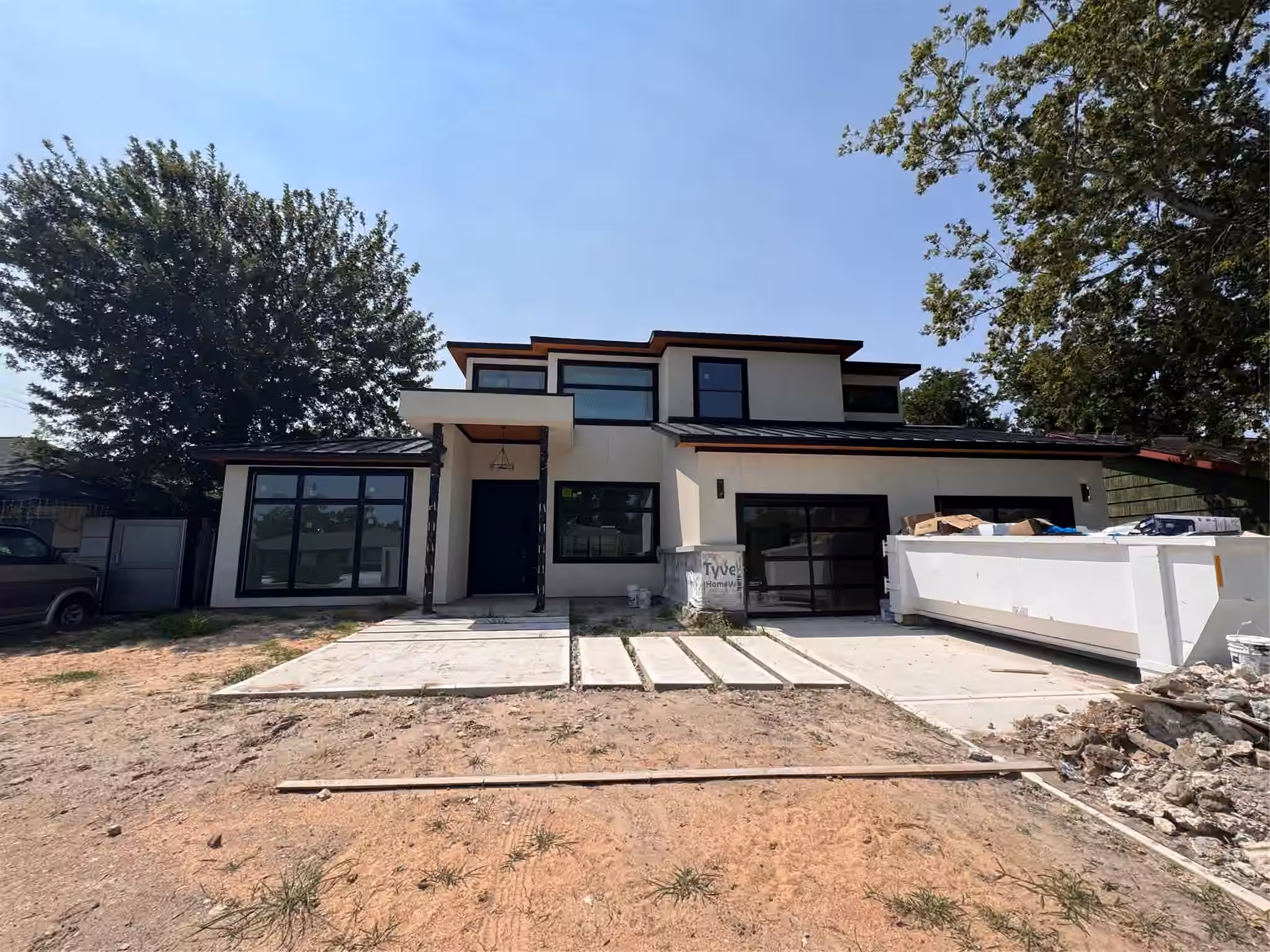 Photo 2 of 8005 Ridgeview Drive, Houston, TX