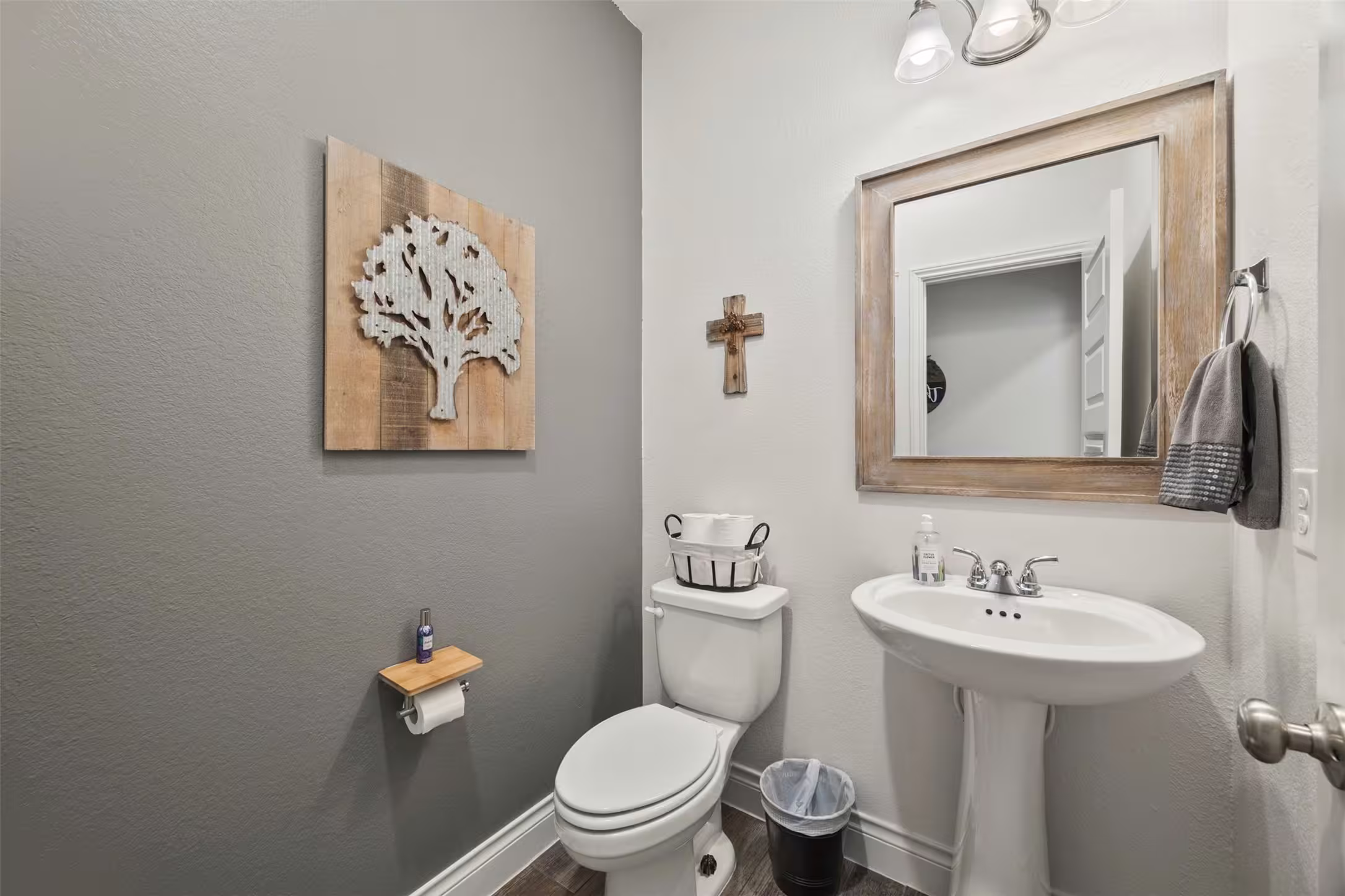 Photo 6 of 6906 Honeybird Meadow Circle, Katy, TX