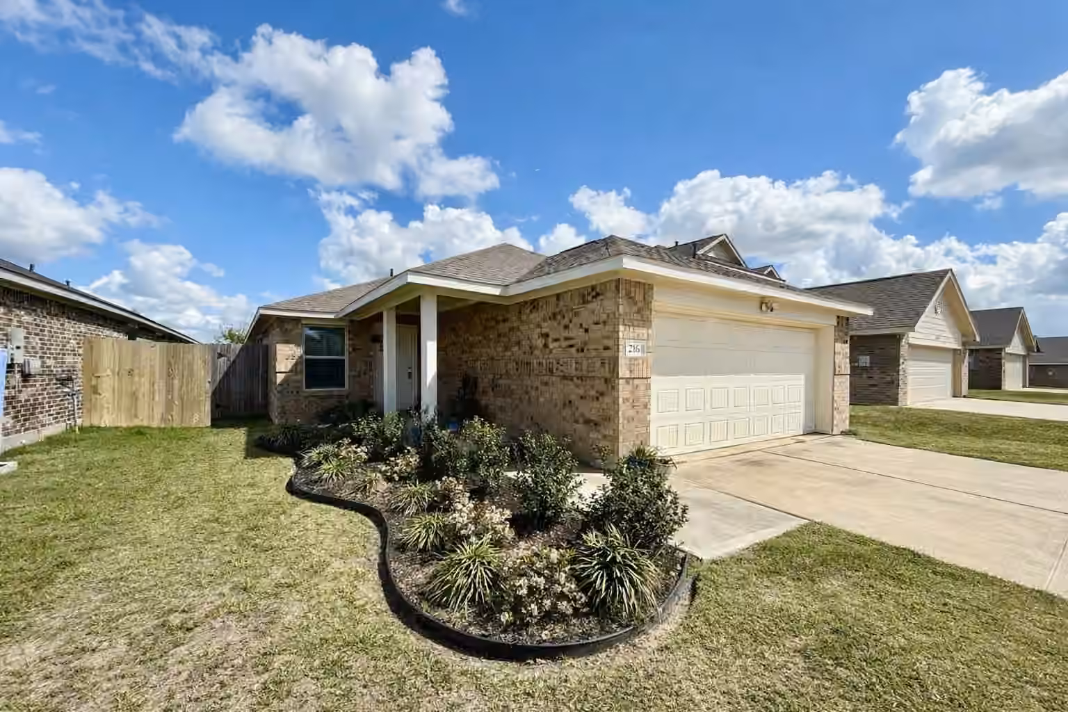 Photo of 216 Bennett Loop, Angleton, TX 77515
