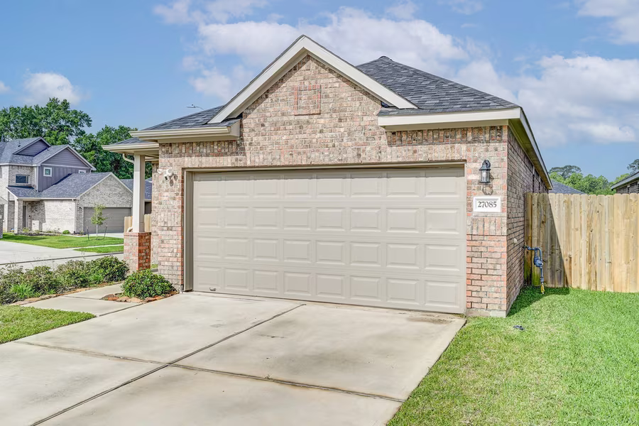 Photo 3 of 27085 Kestrel Trail, Magnolia, TX