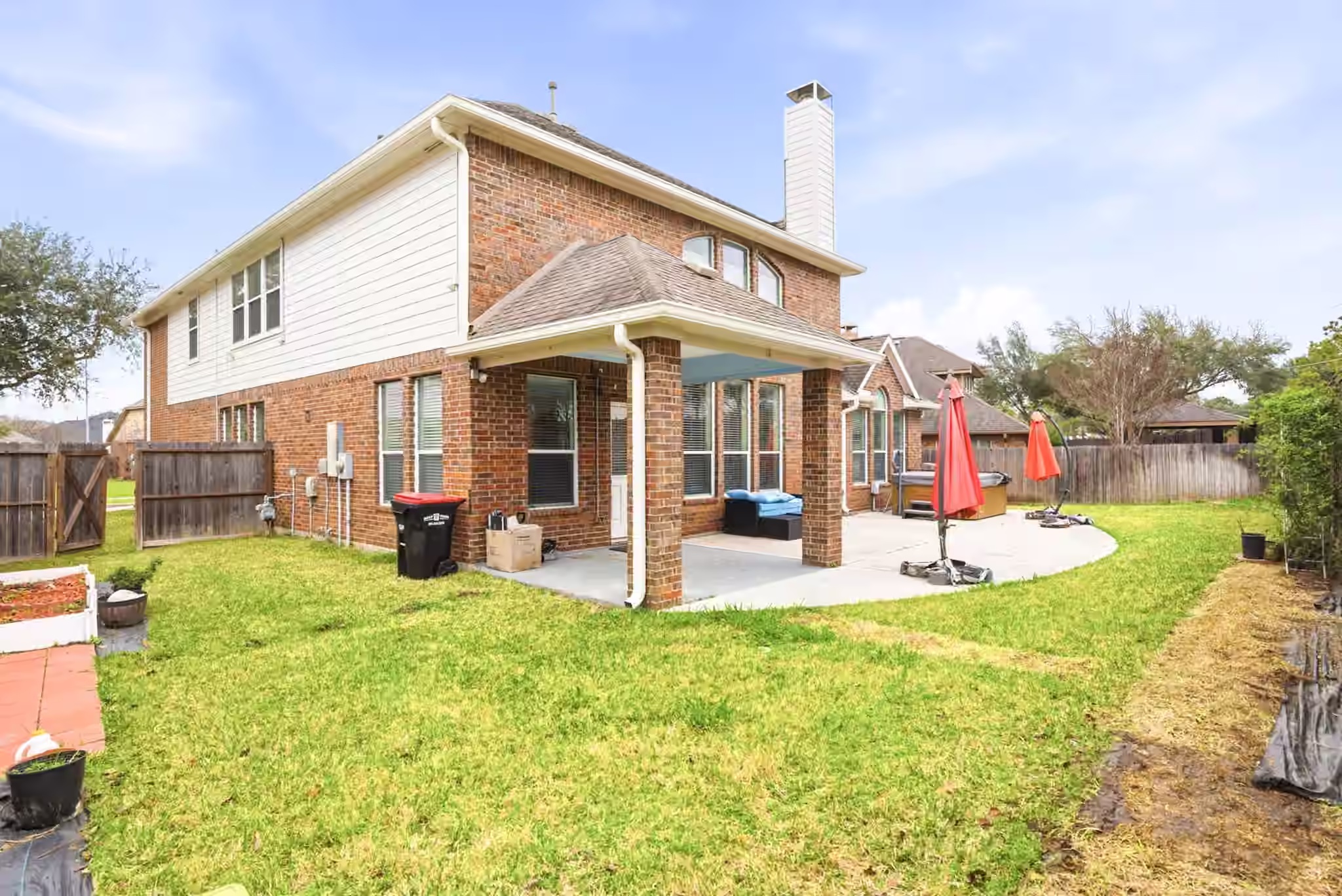 Photo 5 of 5002 Rollingstone Road, Richmond, TX