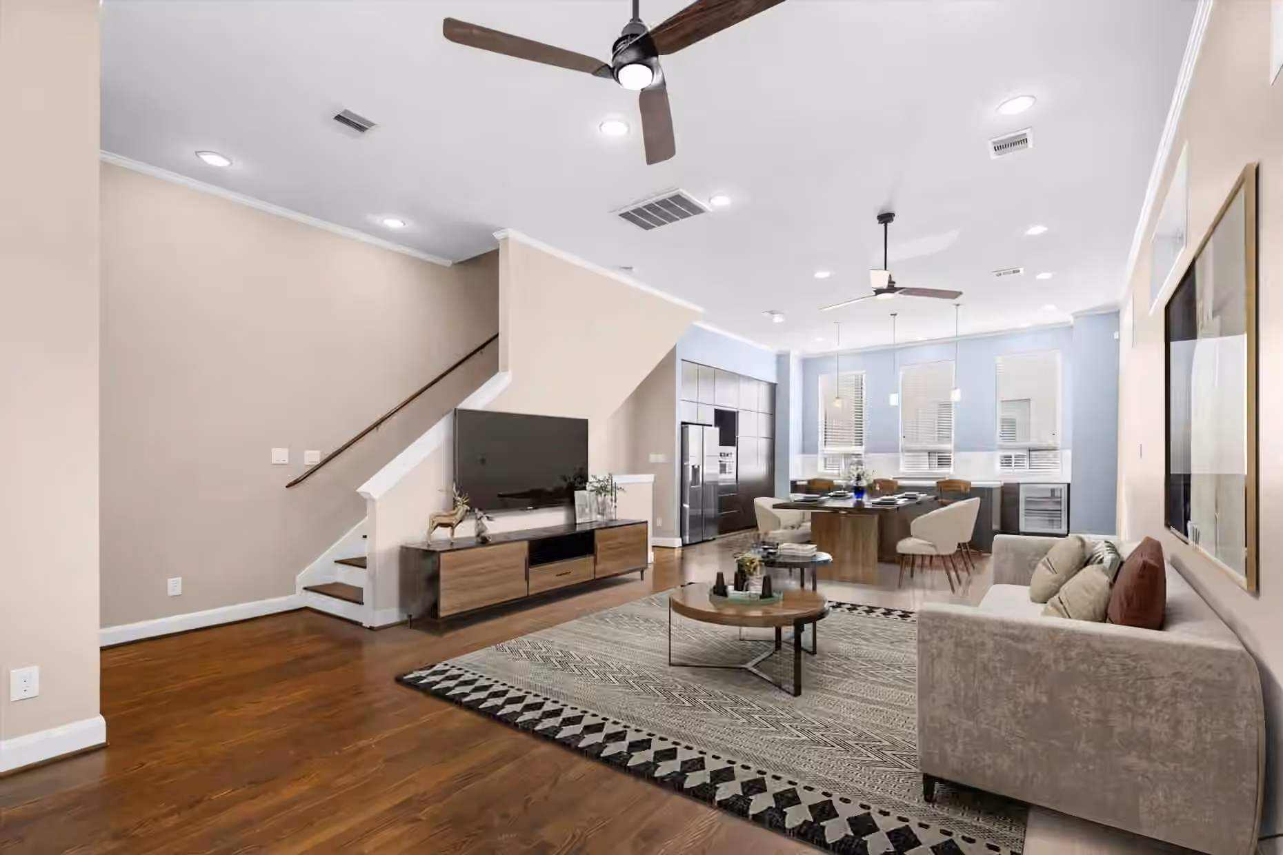 Photo 3 of 3115 Leeland Street, Houston, TX