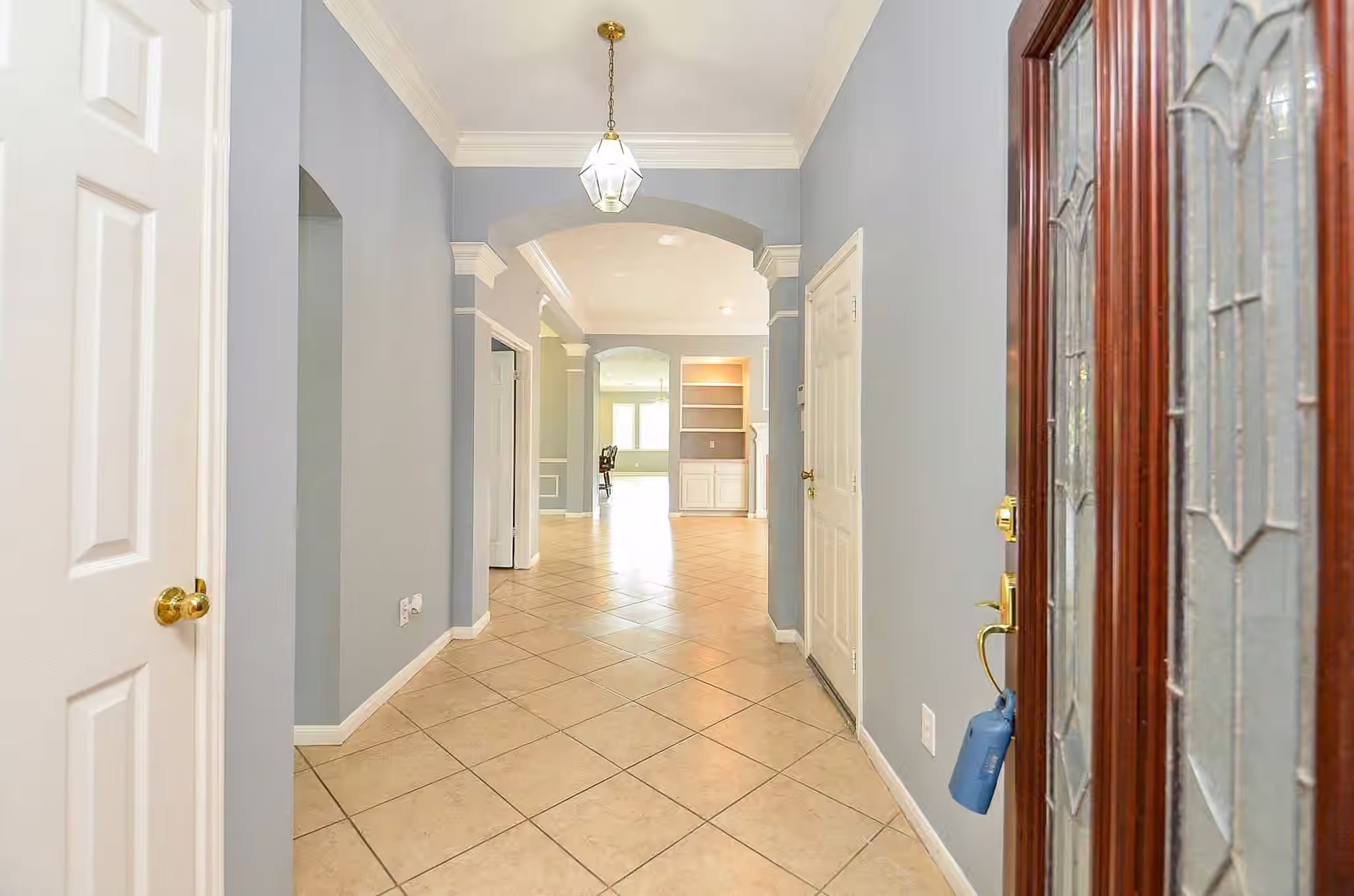 Photo 3 of 4222 Lakeshore Forest Drive, Missouri City, TX