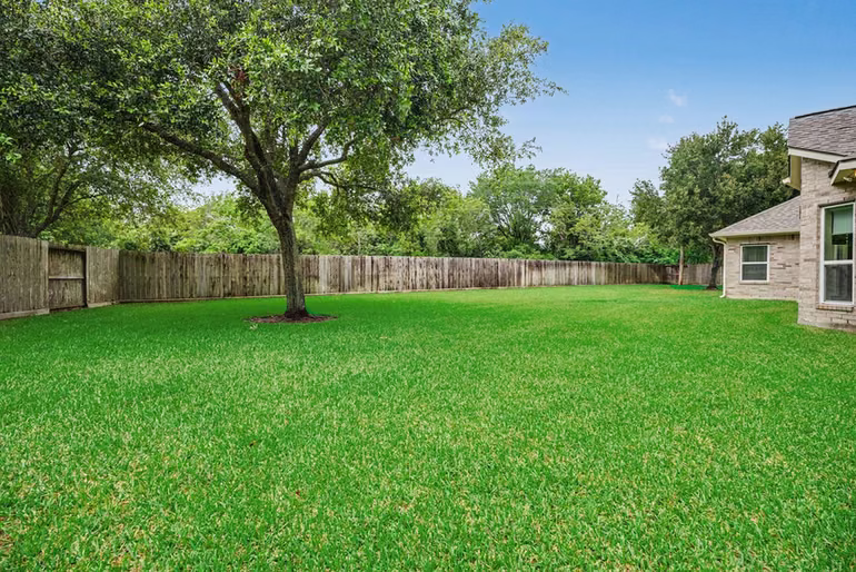 Photo 4 of 1017 Misty Trails Lane, League City, TX