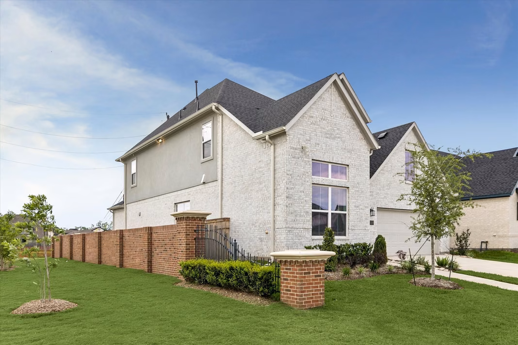 Photo of 1307 Watermont Drive, Missouri City, TX 77459