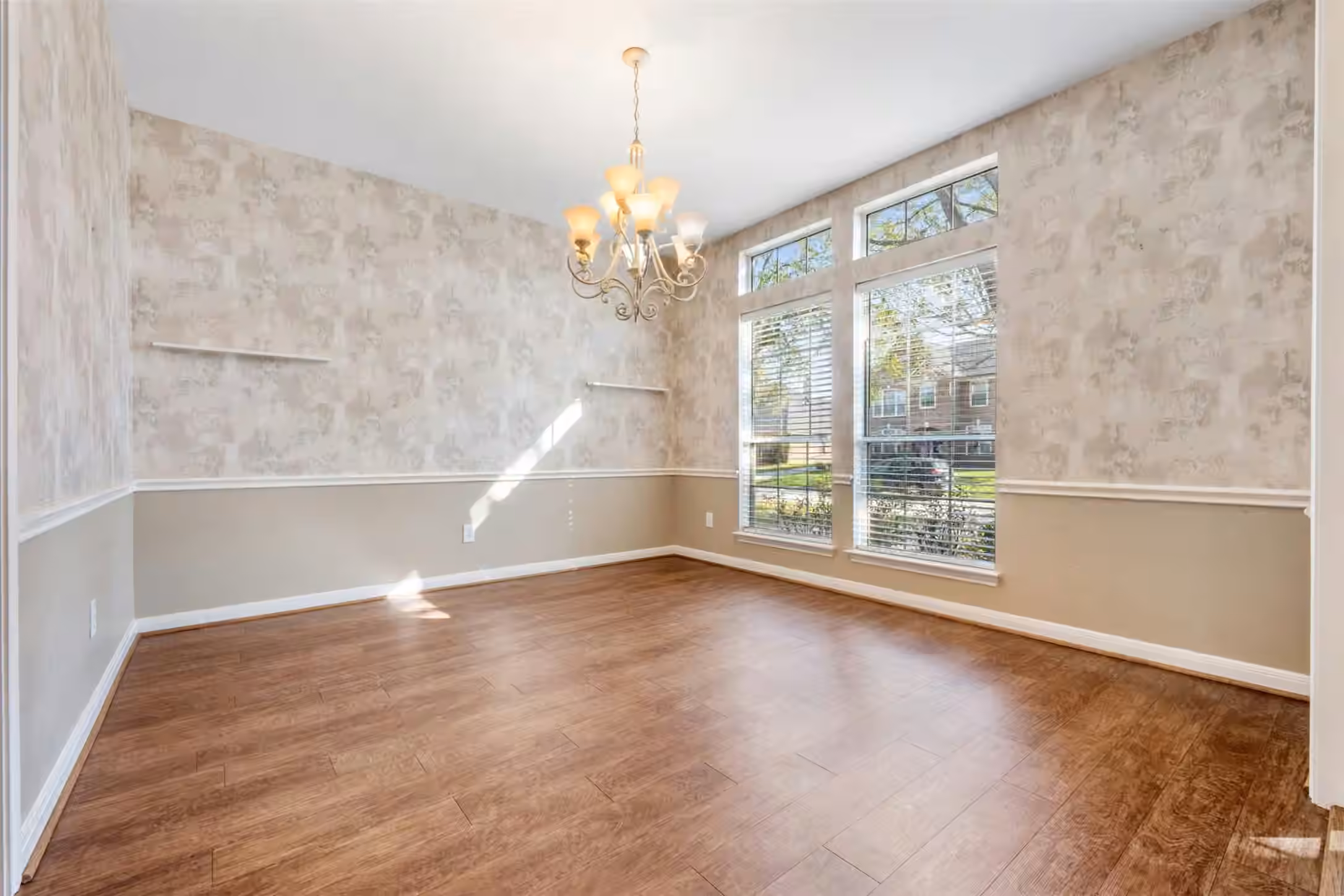 Photo 5 of 7023 Timber Edge Lane, Humble, TX