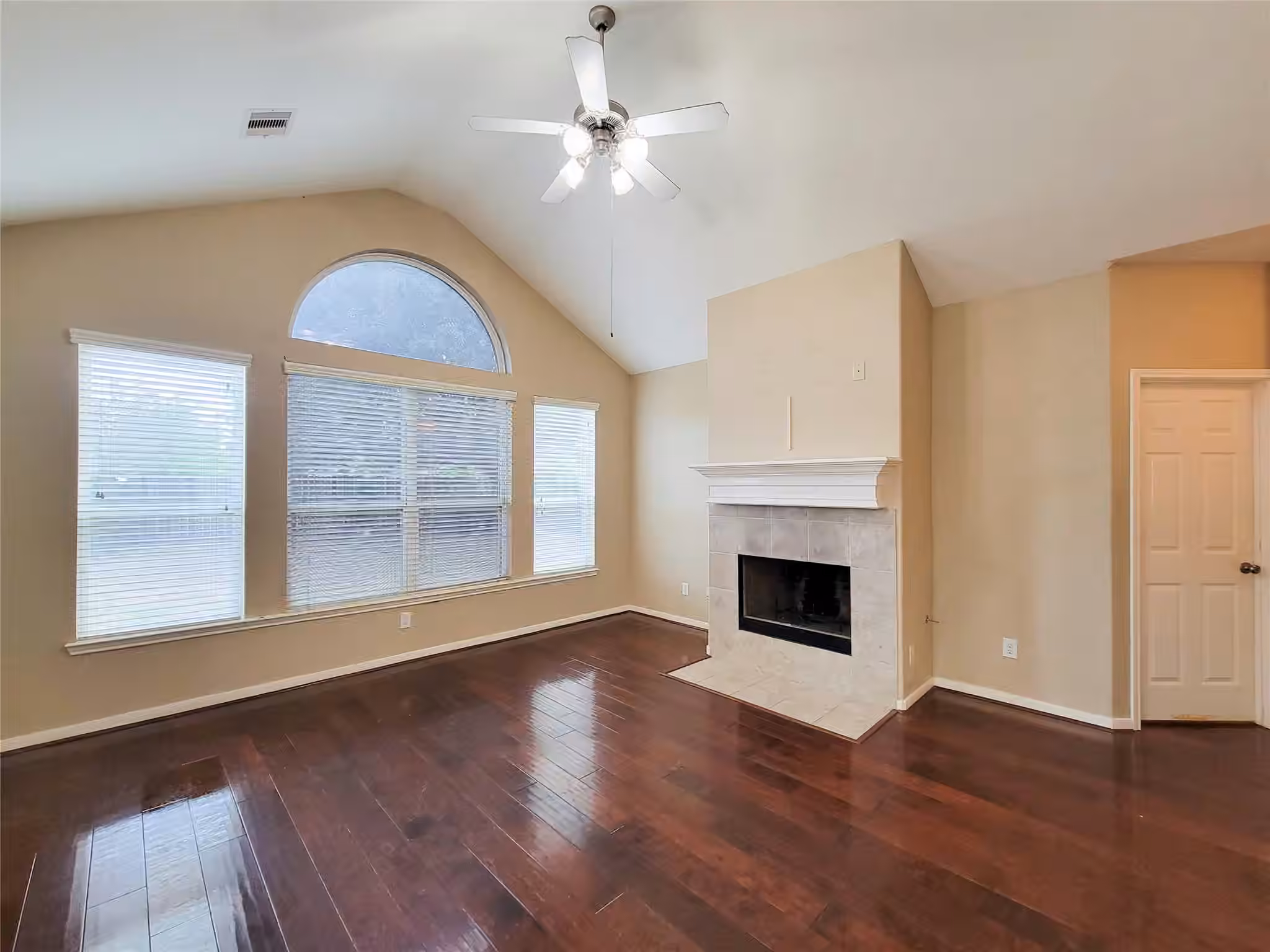 Photo 7 of 26707 Richwood Oaks Drive, Katy, TX