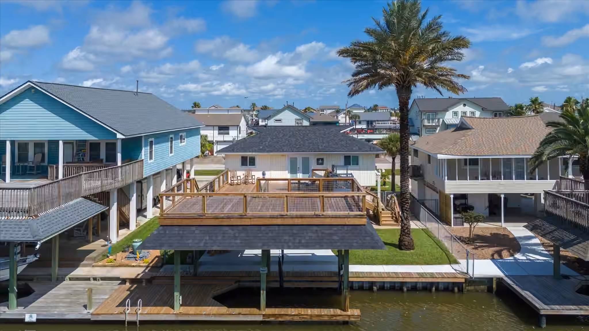 Photo of 273 Barracuda Street, Bayou Vista, TX