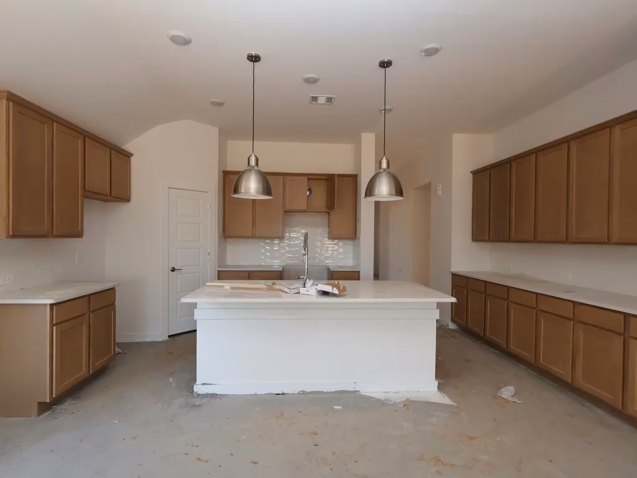 Photo 3 of 16819 Zavala Way, Montgomery, TX