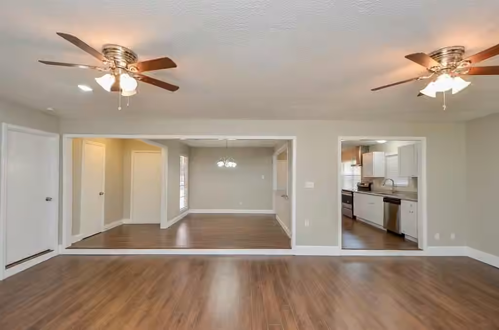Photo 3 of 13326 Pantano Drive, Houston, TX