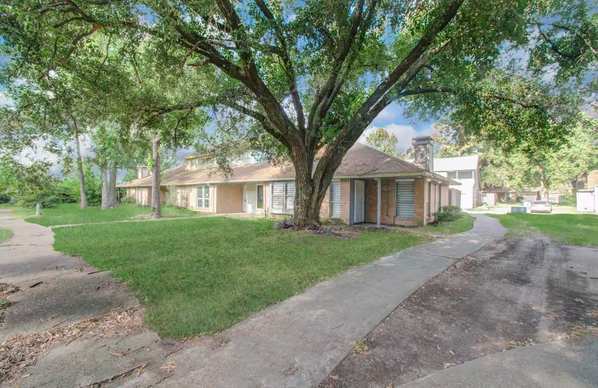 Photo 5 of 5710 Easthampton Drive C, Houston, TX