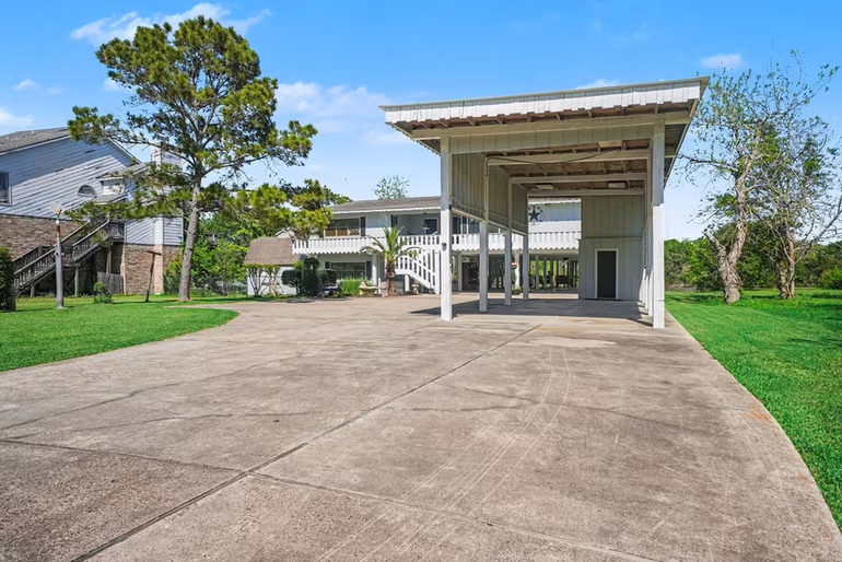 Photo 2 of 2208 Elton Street, Baytown, TX