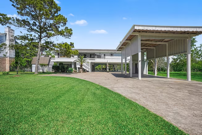 Photo 3 of 2208 Elton Street, Baytown, TX