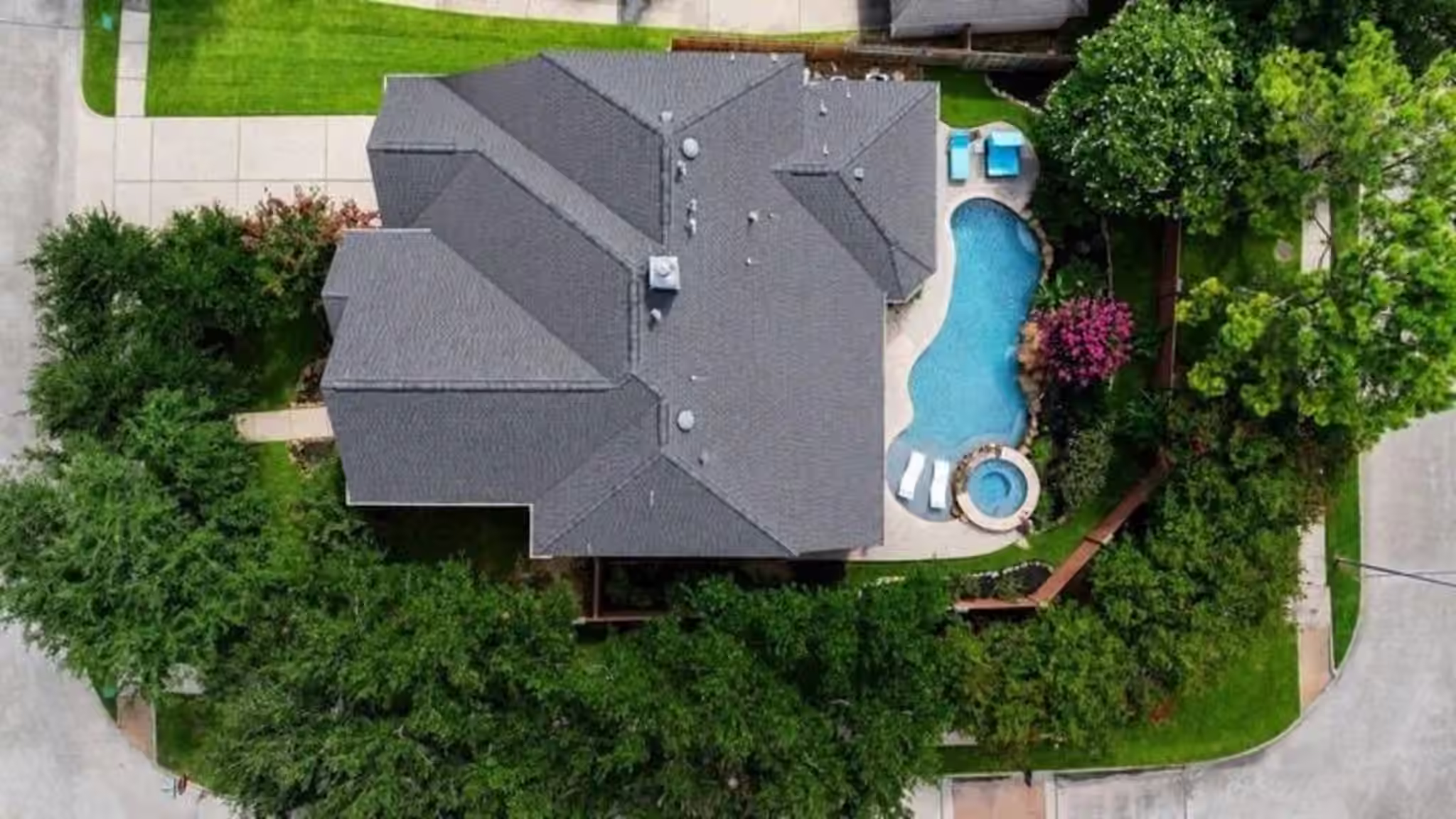 Photo 2 of 4402 Eden Point Lane, Katy, TX
