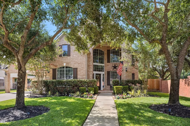 Photo 3 of 4402 Eden Point Lane, Katy, TX