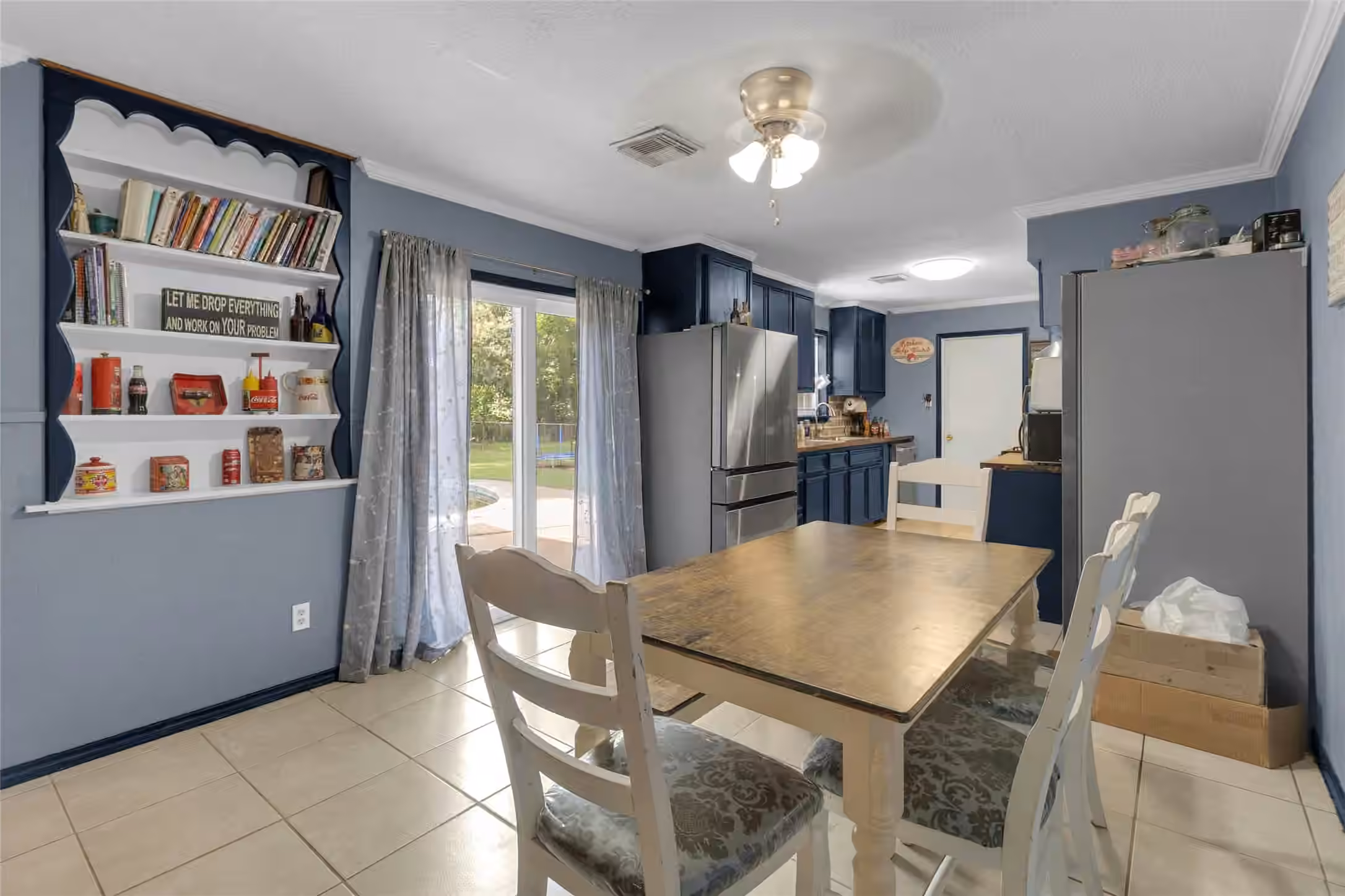 Photo 6 of 617 Catalpa Street, Angleton, TX