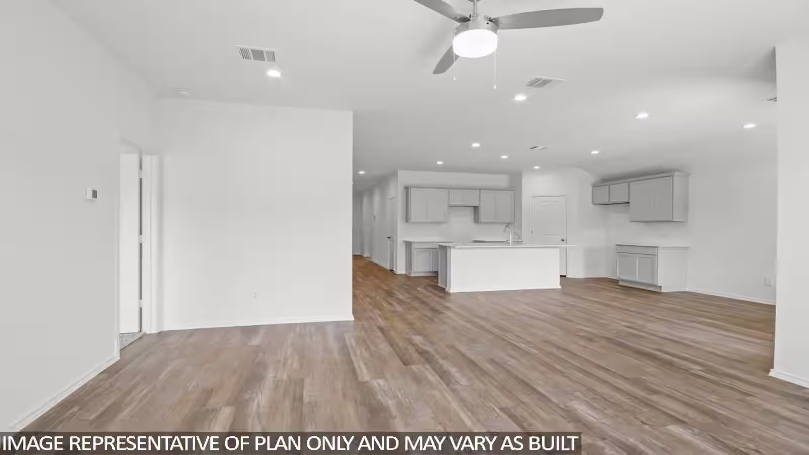 Photo 4 of 642 Meadowknoll Drive, Crosby, TX