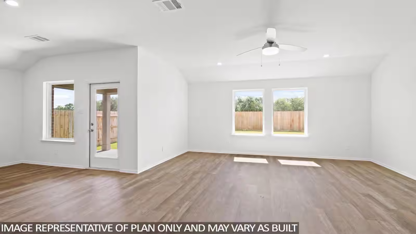 Photo 5 of 642 Meadowknoll Drive, Crosby, TX