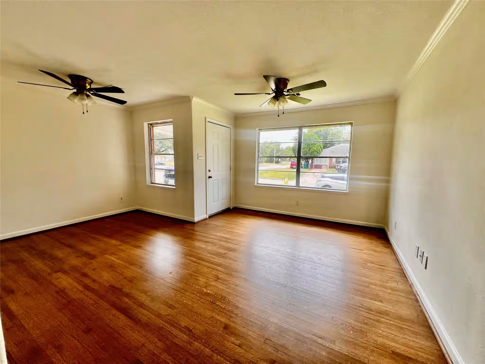 Photo 4 of 2102 Blueberry Lane, Pasadena, TX