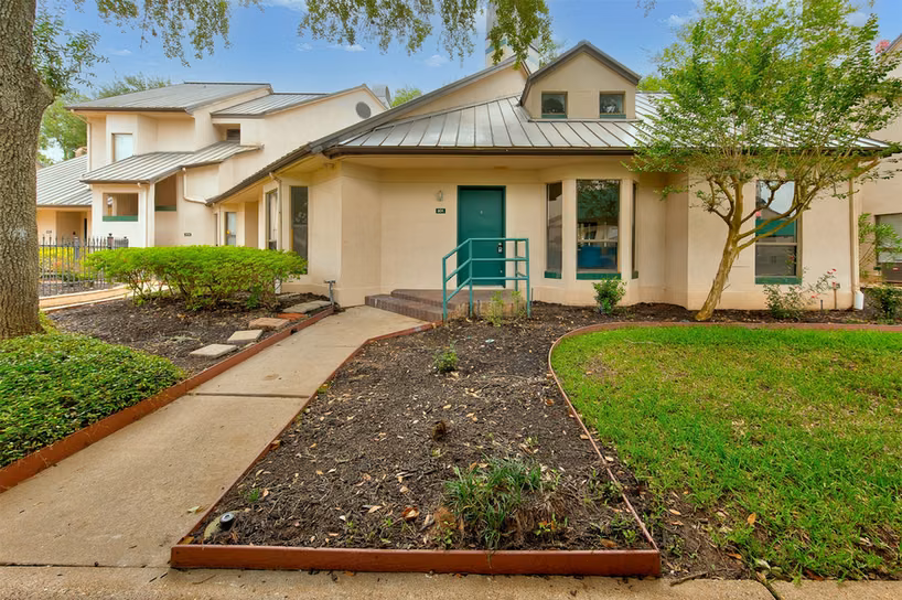 Photo 2 of 4144 Greystone Way 201, Sugar Land, TX